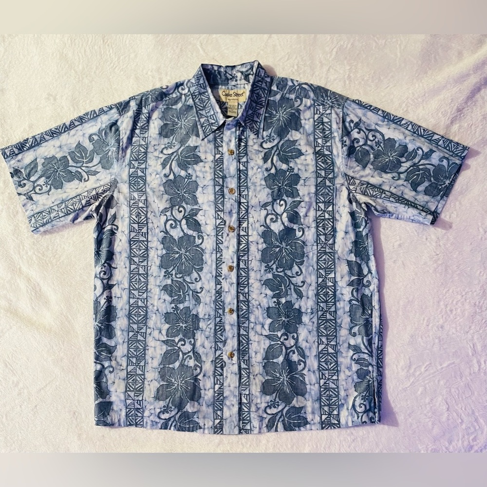 Natural Issue Button Up Shirt Men's Size L blue short Sleeve Large Hawaiian
